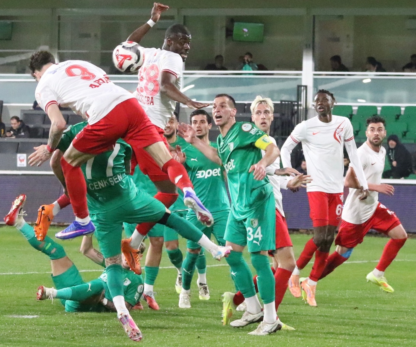 Gelen Atıyor Giden Atıyor