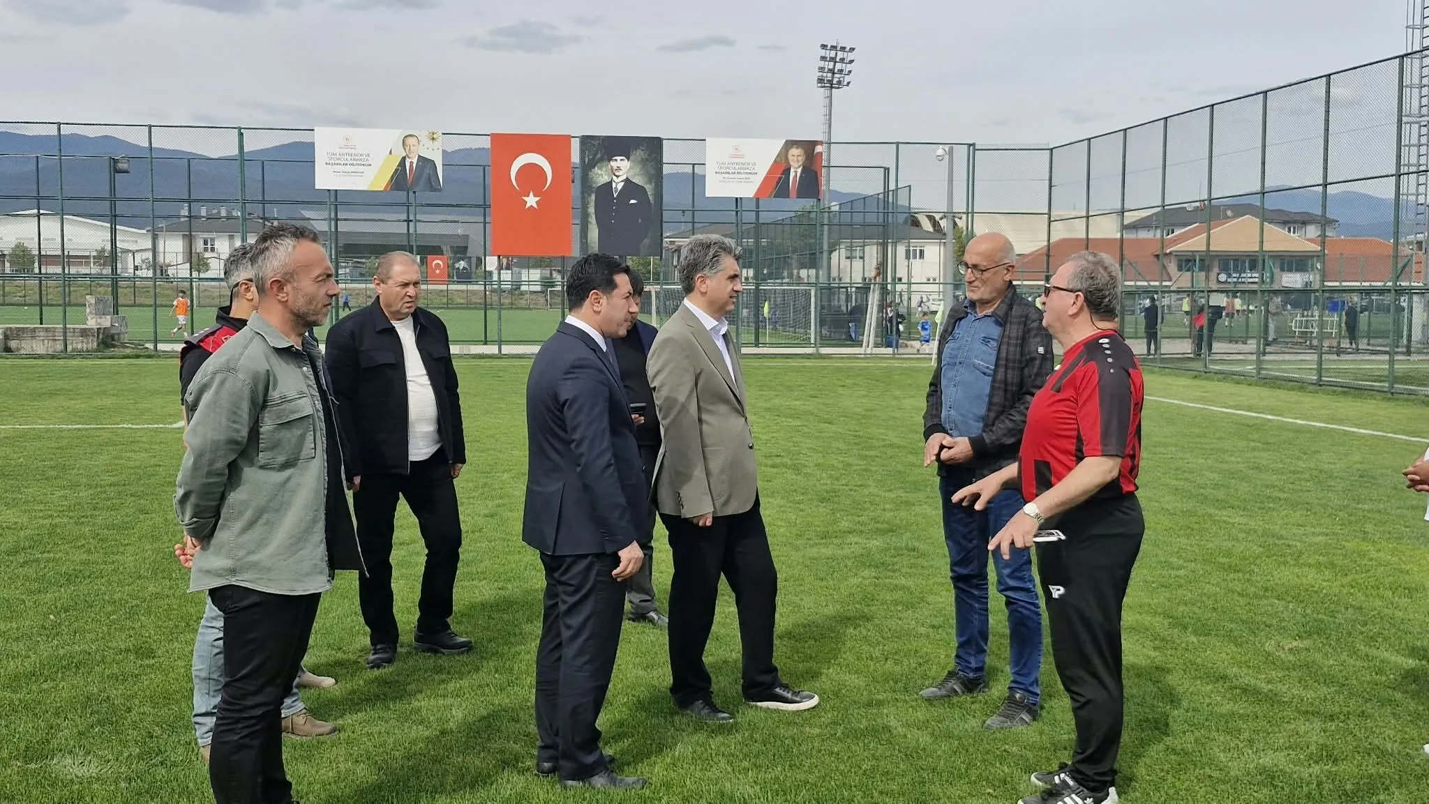 Vali Aydın Futbol Sahalarındaki Eksiklikleri İnceledi