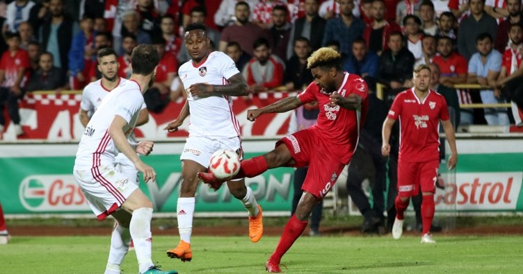 Altay’ın gözü Poepon’da