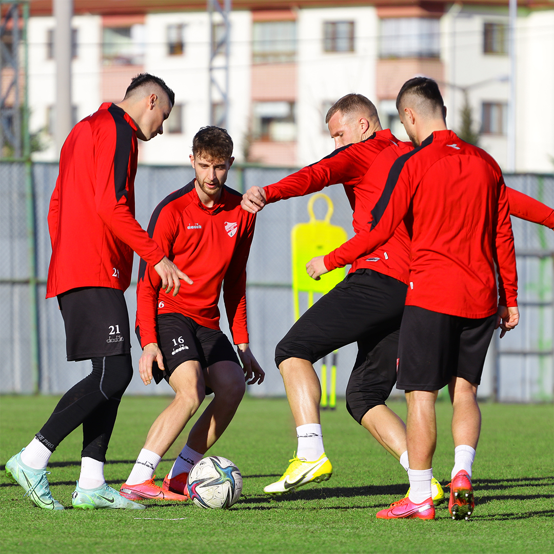 DENZİLİSPOR HAZIRLIKLARI BAŞLADI.