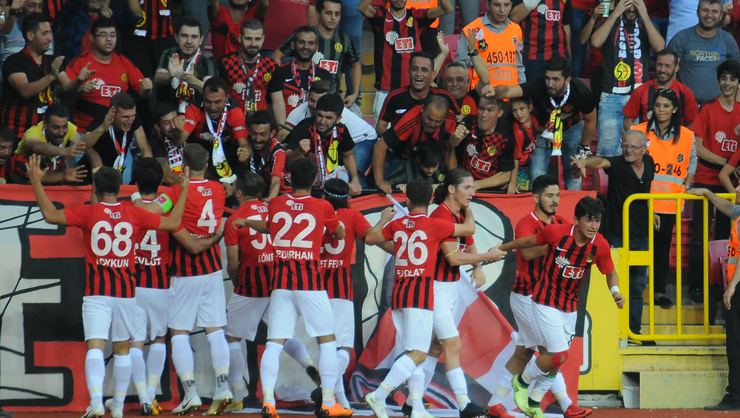  ESKİŞEHİRSPOR 	2 - 0 	KARDEMİR KARABÜKSPOR