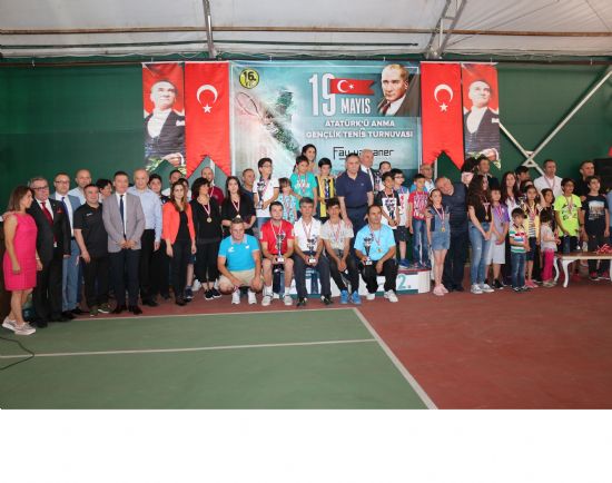 FAY Yamaner gençlerin yanında ve destekçisi