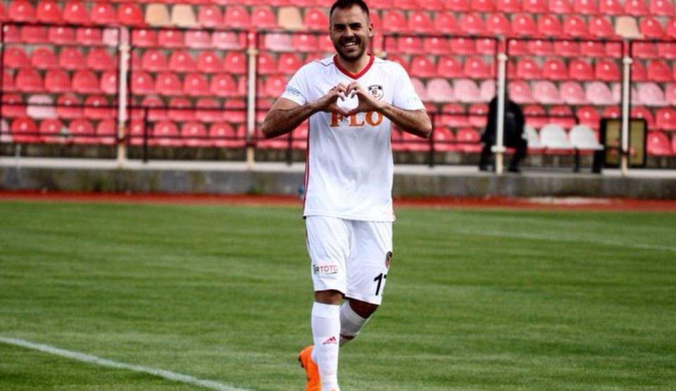 Forvette Özgürcan'a Kaldık!