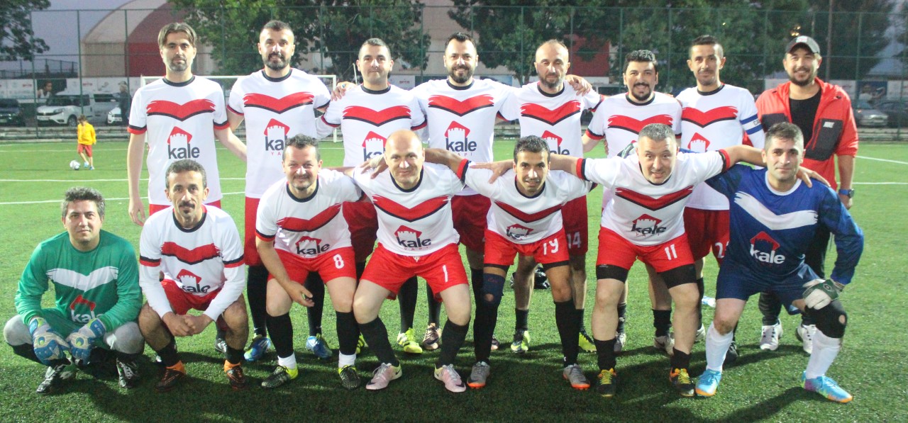 KALE YAPI ÇEYREK FİNALDE
