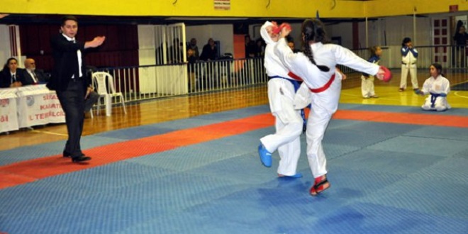 KARATE’DE HAKEMLİK KURSU AÇILIYOR