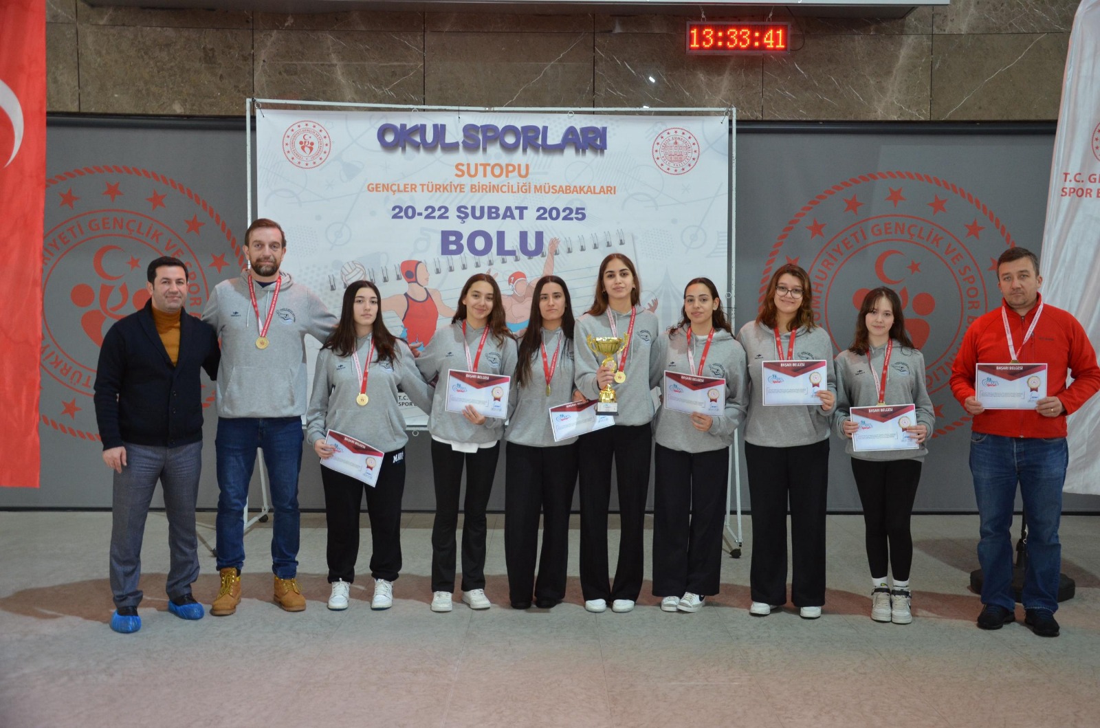 Kızlarda da Şampiyon Manisa