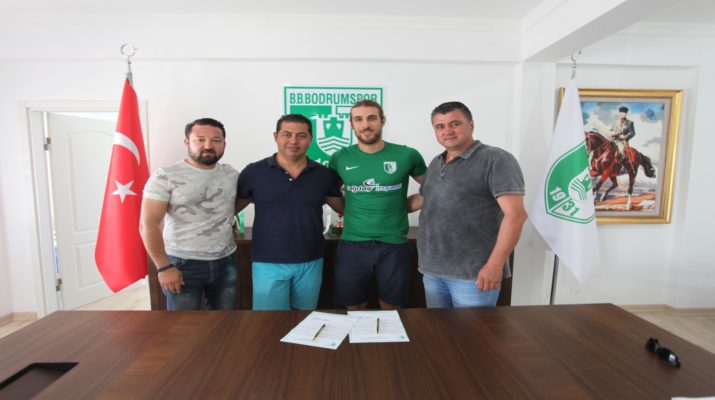 ÖZGÜR İLERİ İMZAYI ATTI
